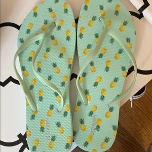 Old navy flip flops
